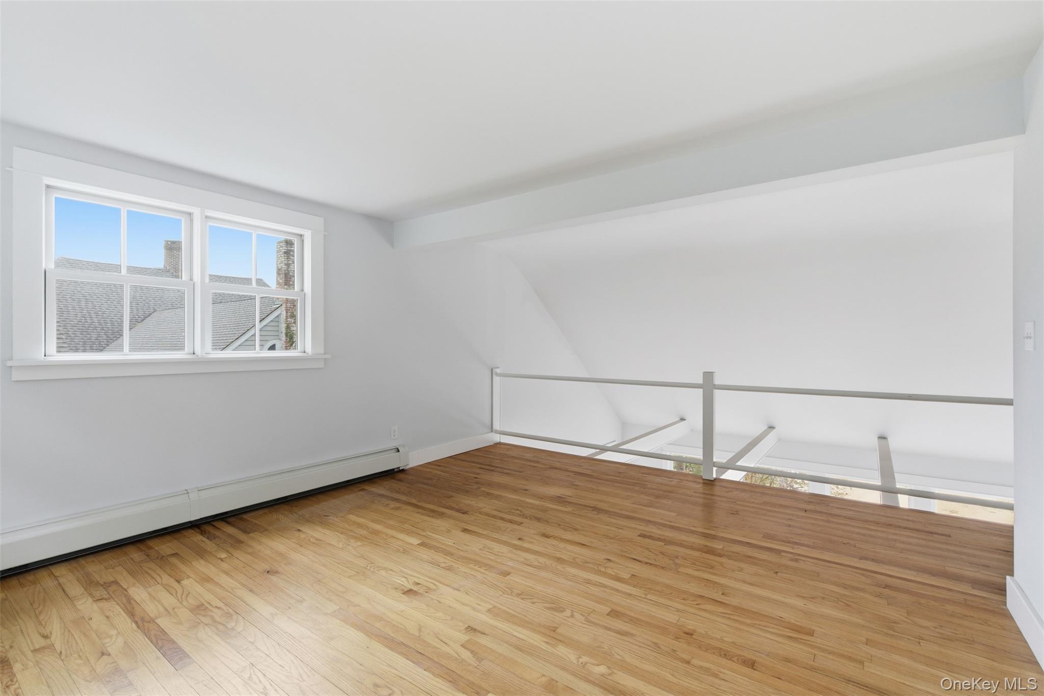 Single Family Bayview Suffolk County, NY 11768, MLS-926283-19