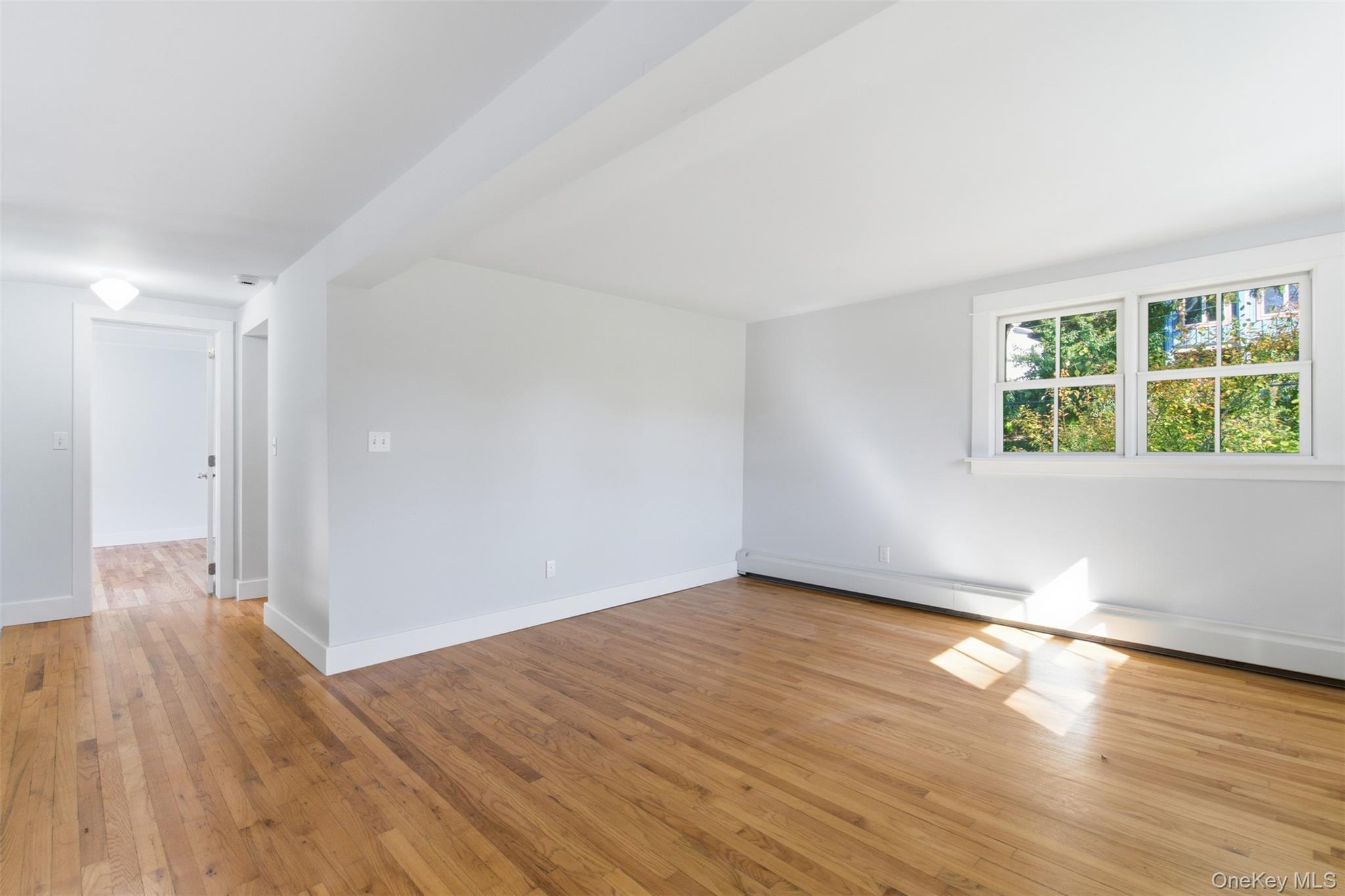 Single Family Bayview Suffolk County, NY 11768, MLS-926283-20