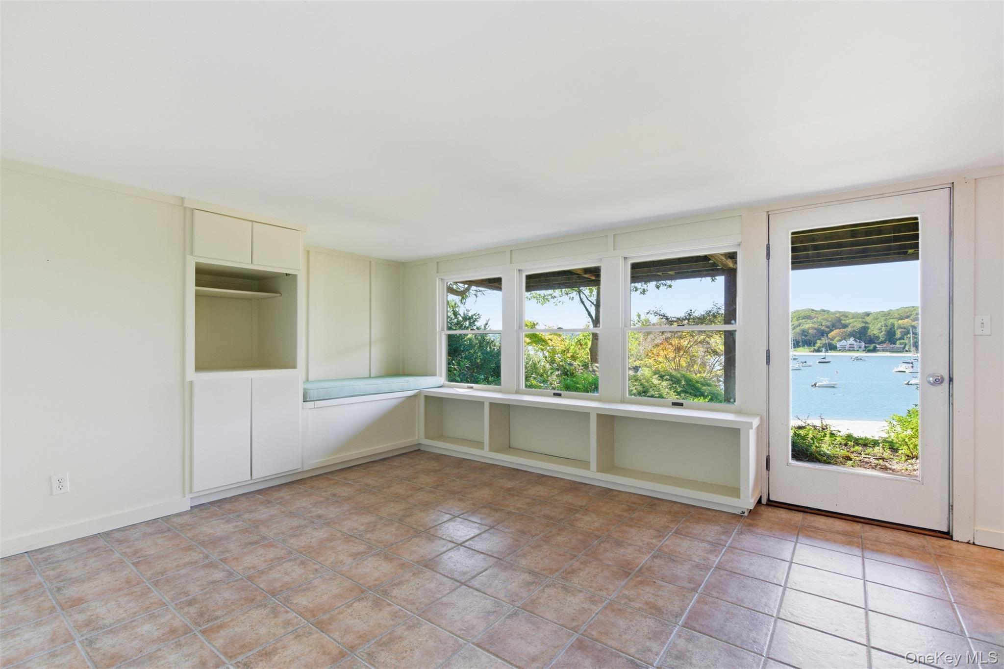 Single Family Bayview Suffolk County, NY 11768, MLS-926283-25