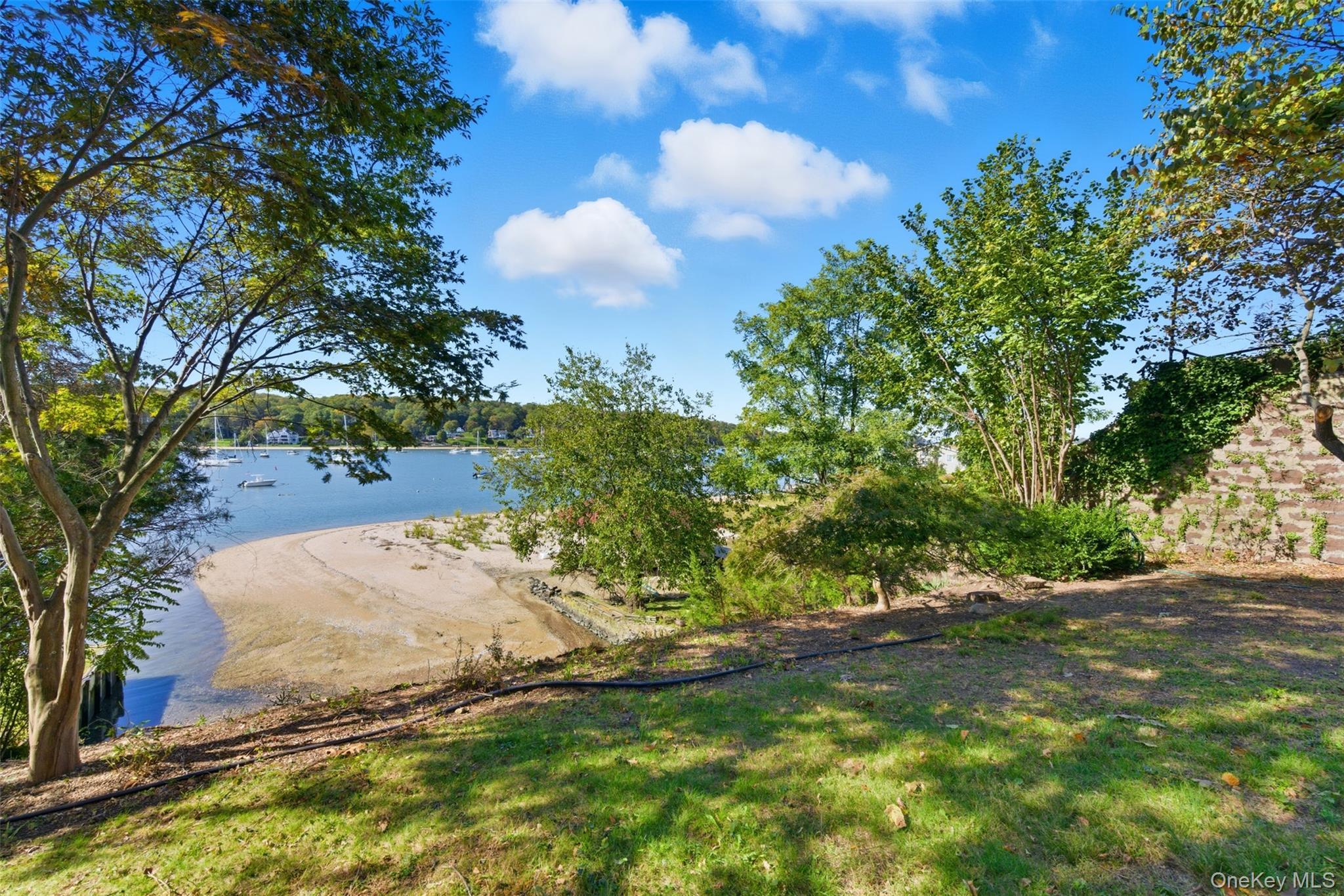 Single Family Bayview Suffolk County, NY 11768, MLS-926283-31