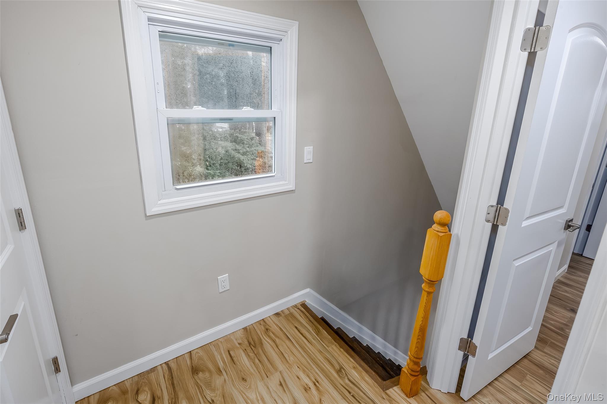 Single Family Cedarhurst  Suffolk County, NY 11784, MLS-926329-42