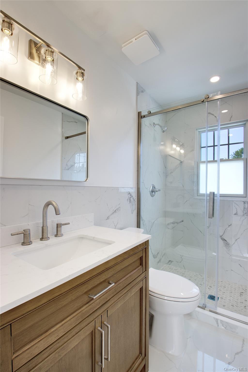 Single Family Linwood Nassau County, NY 11050, MLS-926331-17