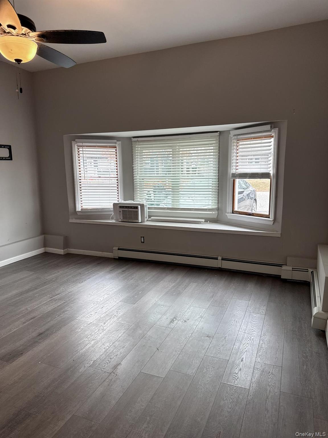 Single Family Paul Suffolk County, NY 11950, MLS-926333-35