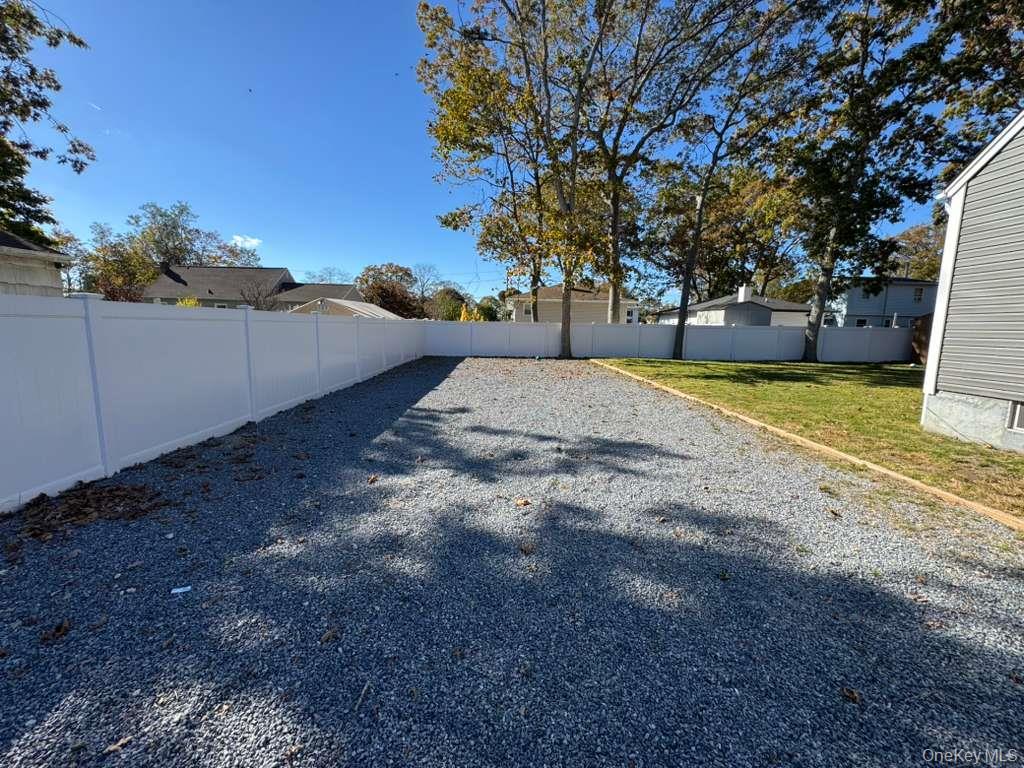 Single Family Paul Suffolk County, NY 11950, MLS-926333-38