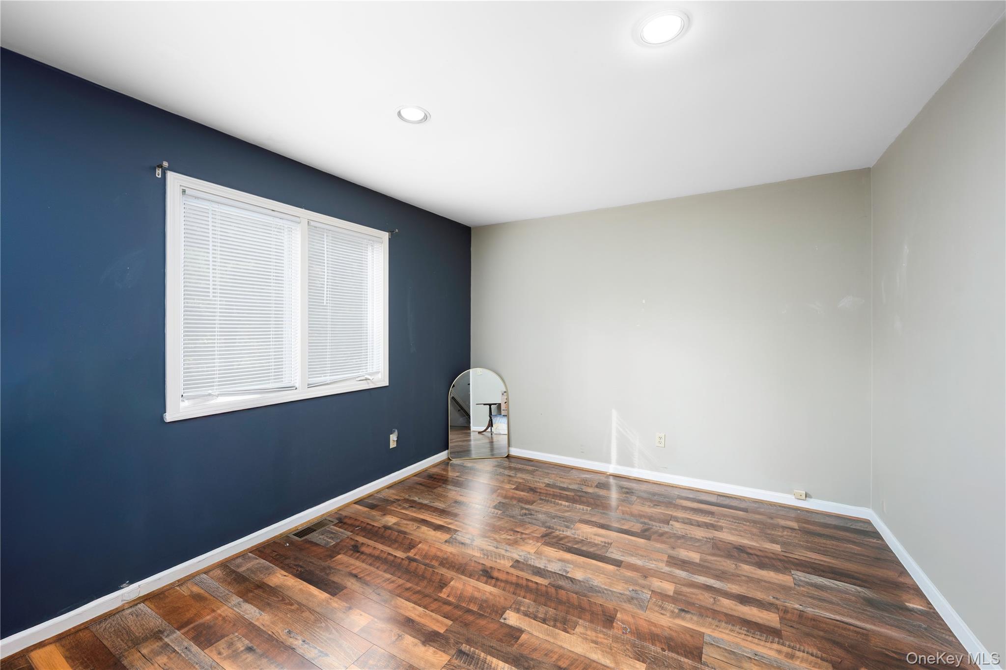 Single Family Manor  Westchester County, NY 10566, MLS-926346-16