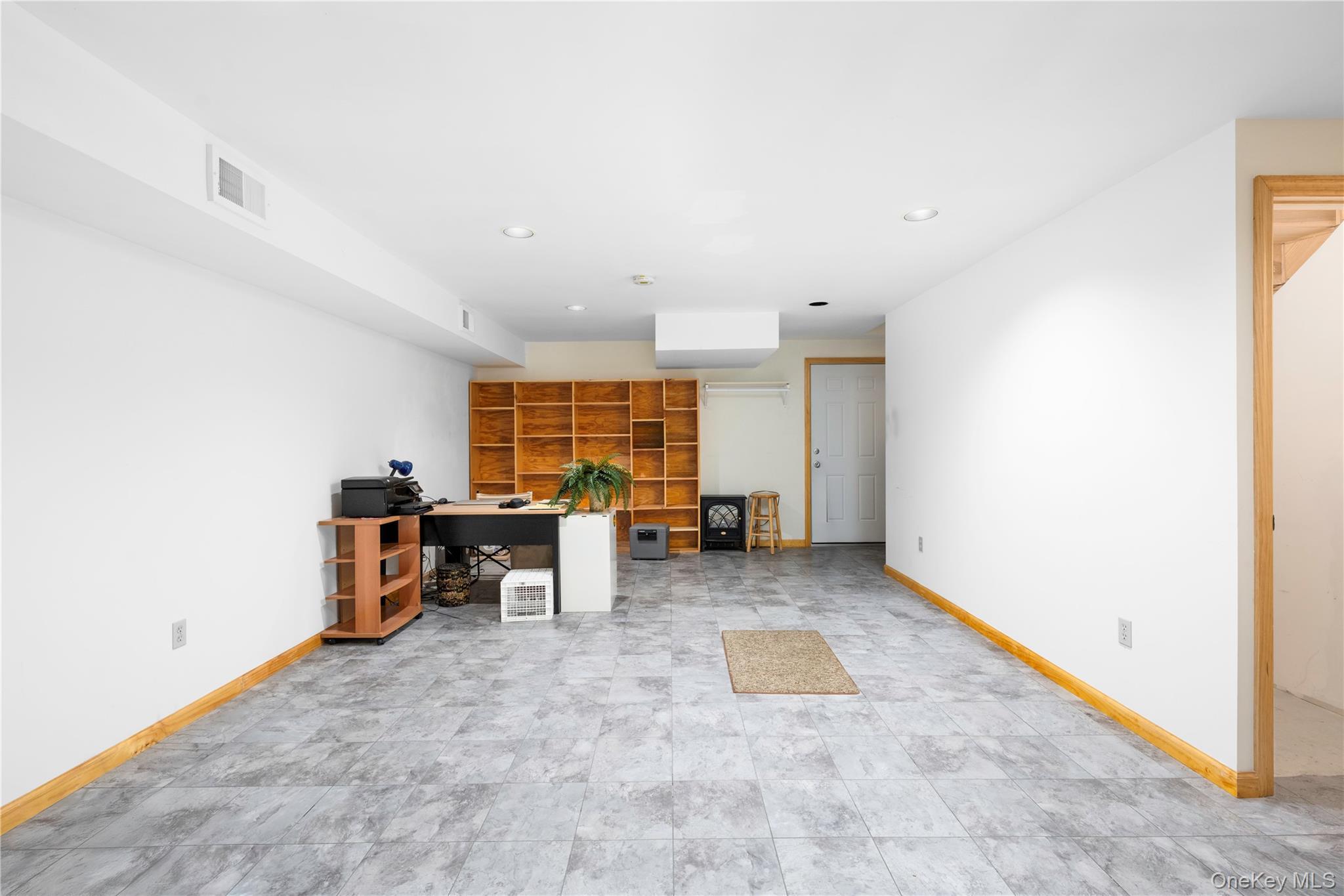 Single Family Manor  Westchester County, NY 10566, MLS-926346-19