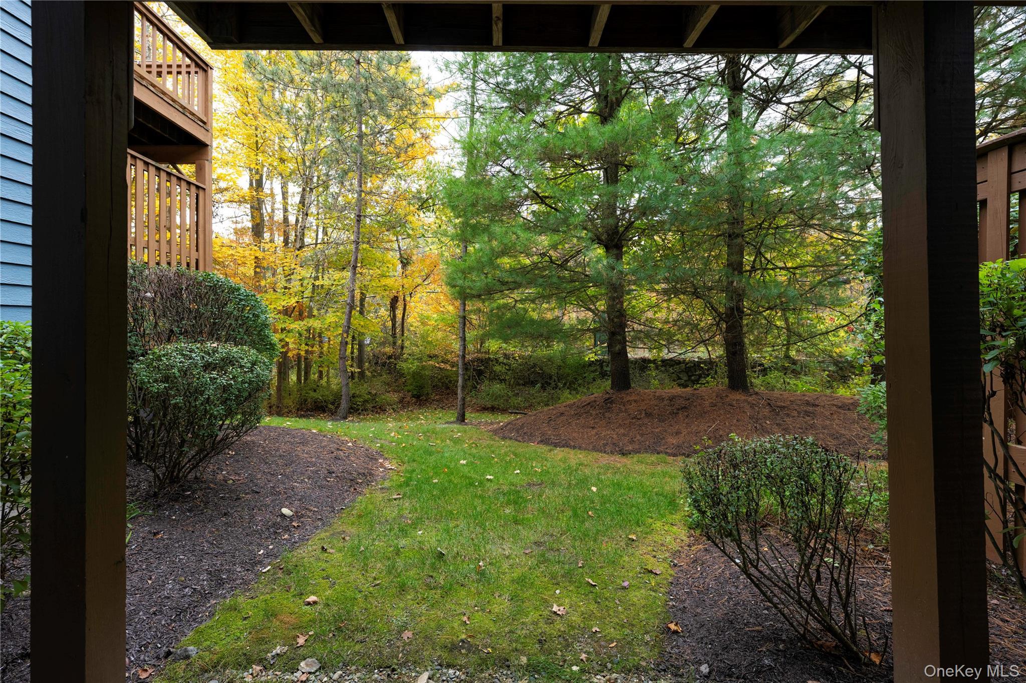 Single Family Manor  Westchester County, NY 10566, MLS-926346-24