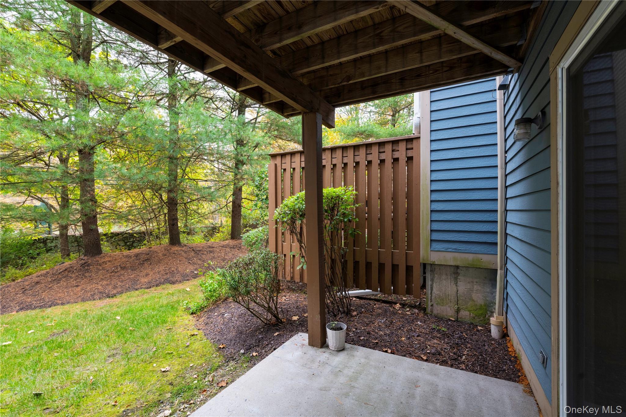 Single Family Manor  Westchester County, NY 10566, MLS-926346-25