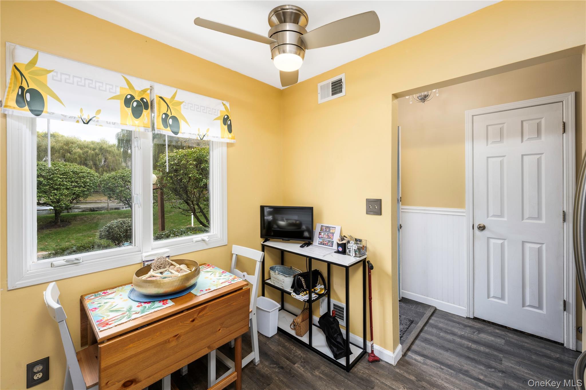 Single Family Manor  Westchester County, NY 10566, MLS-926346-3