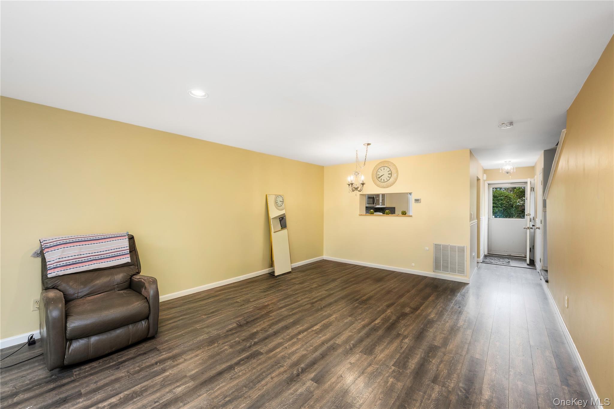 Single Family Manor  Westchester County, NY 10566, MLS-926346-5