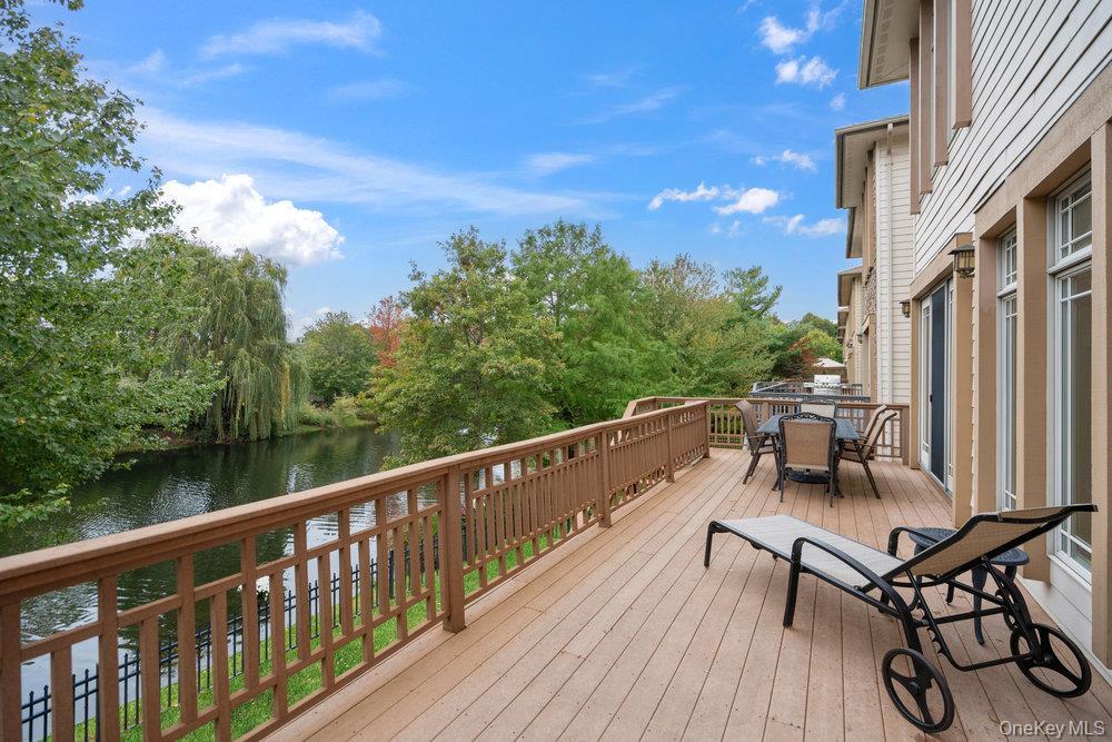 Single Family Holiday Pond Nassau County, NY 11753, MLS-926354-15