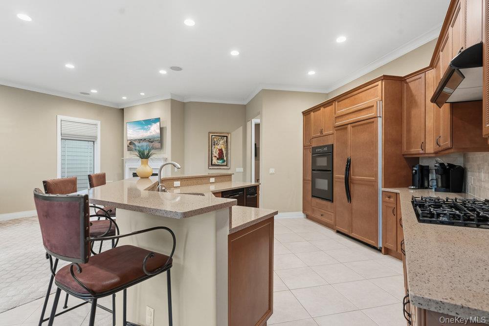 Single Family Holiday Pond Nassau County, NY 11753, MLS-926354-16