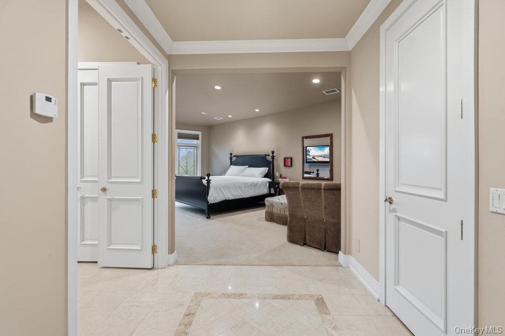 Single Family Holiday Pond Nassau County, NY 11753, MLS-926354-18