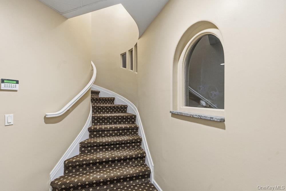 Single Family Holiday Pond Nassau County, NY 11753, MLS-926354-26