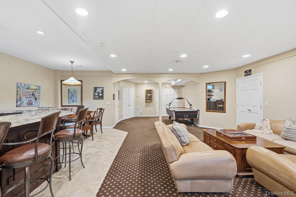 Single Family Holiday Pond Nassau County, NY 11753, MLS-926354-28