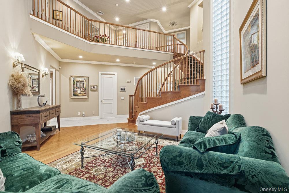 Single Family Holiday Pond Nassau County, NY 11753, MLS-926354-3