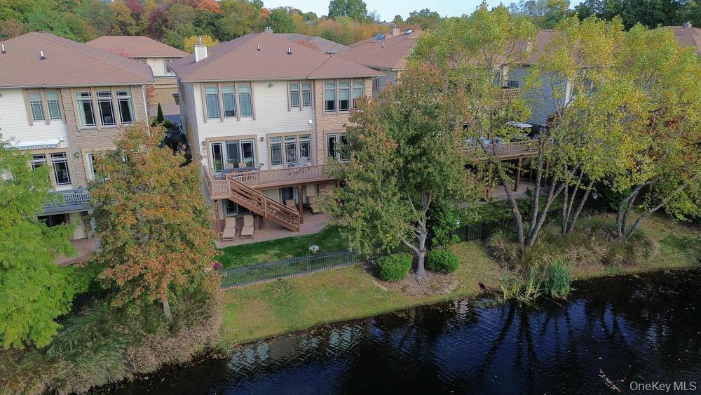 Single Family Holiday Pond Nassau County, NY 11753, MLS-926354-37