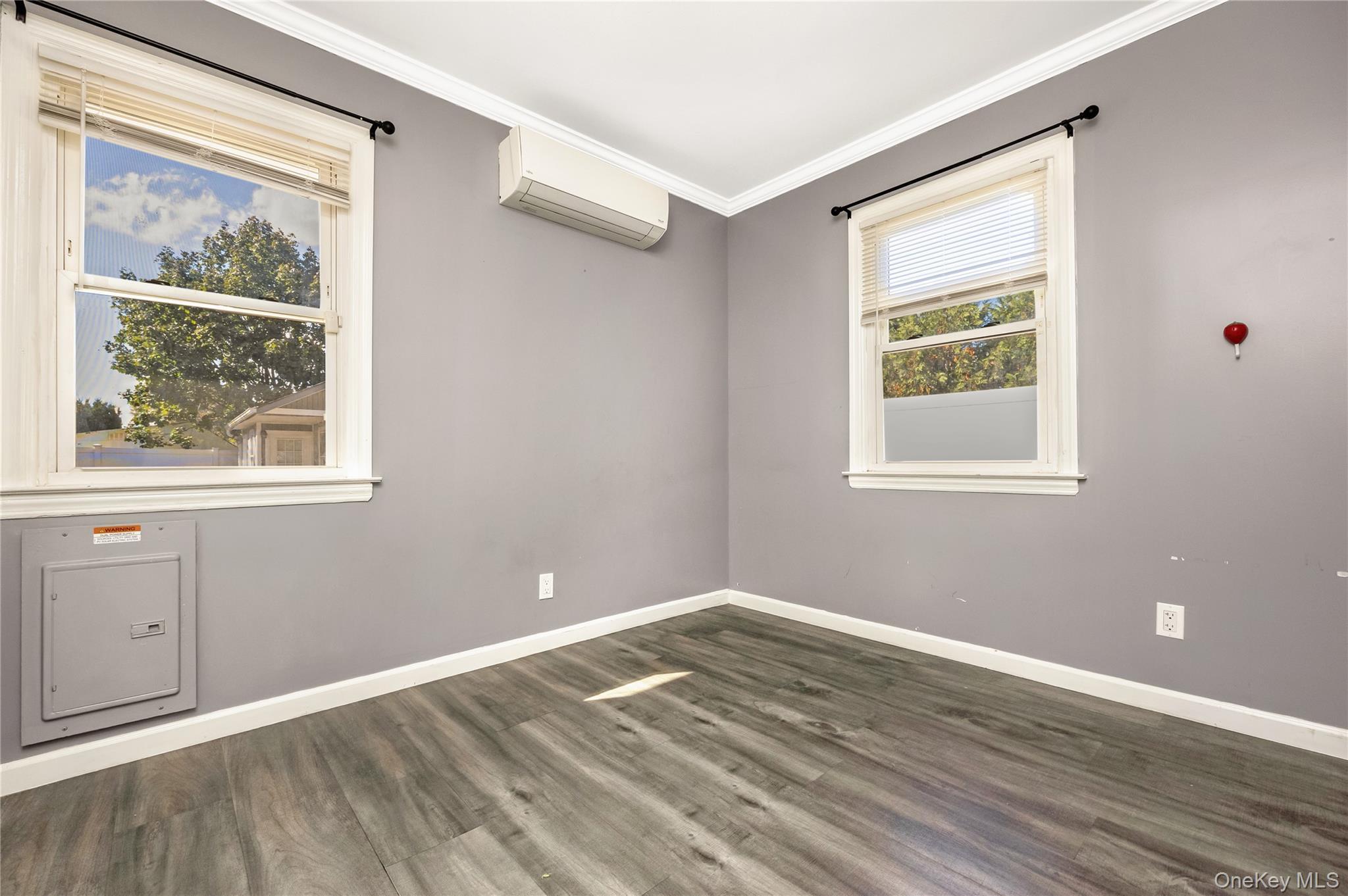 Single Family Carlls  Suffolk County, NY 11703, MLS-926386-10