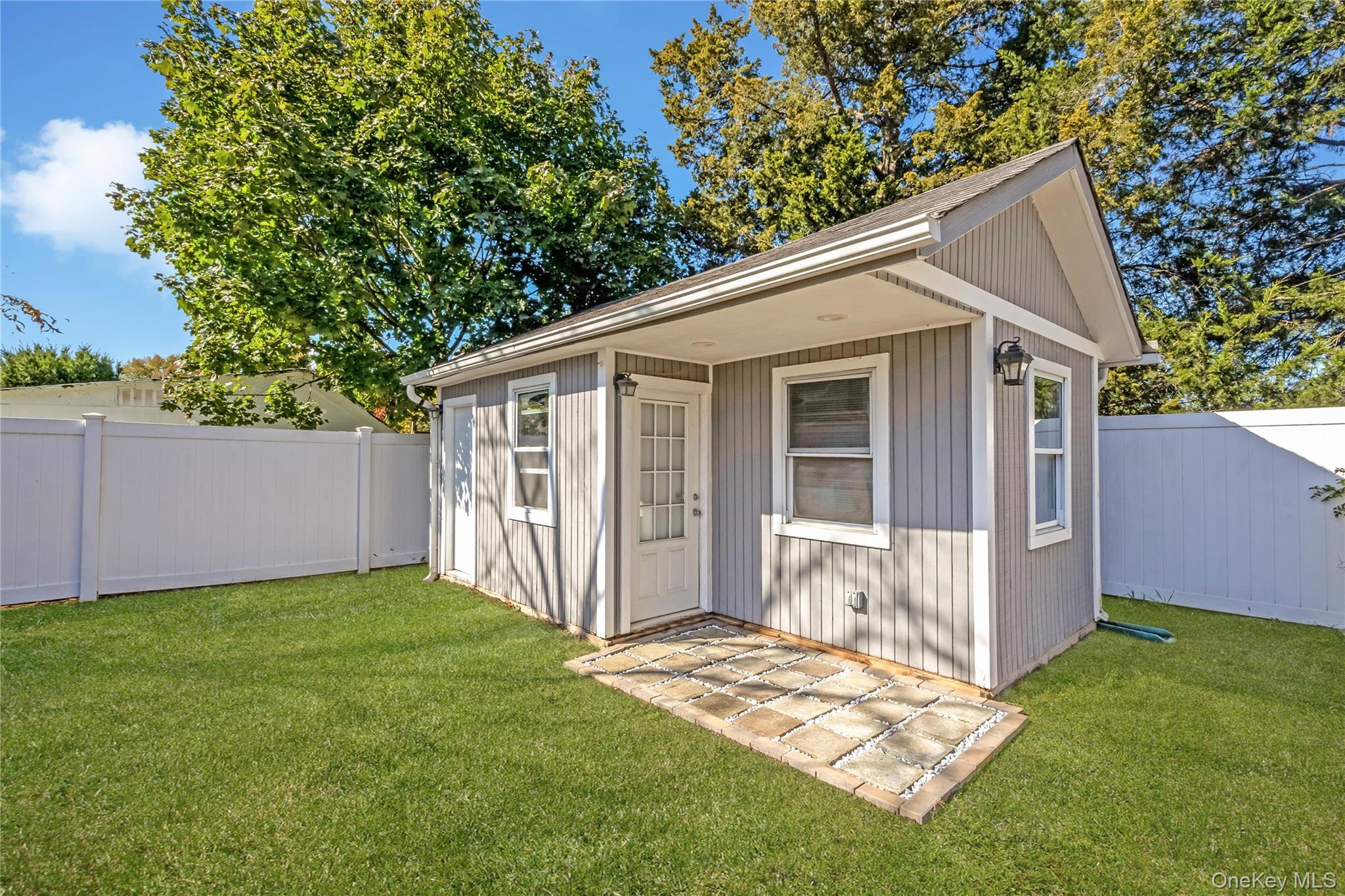 Single Family Carlls  Suffolk County, NY 11703, MLS-926386-21