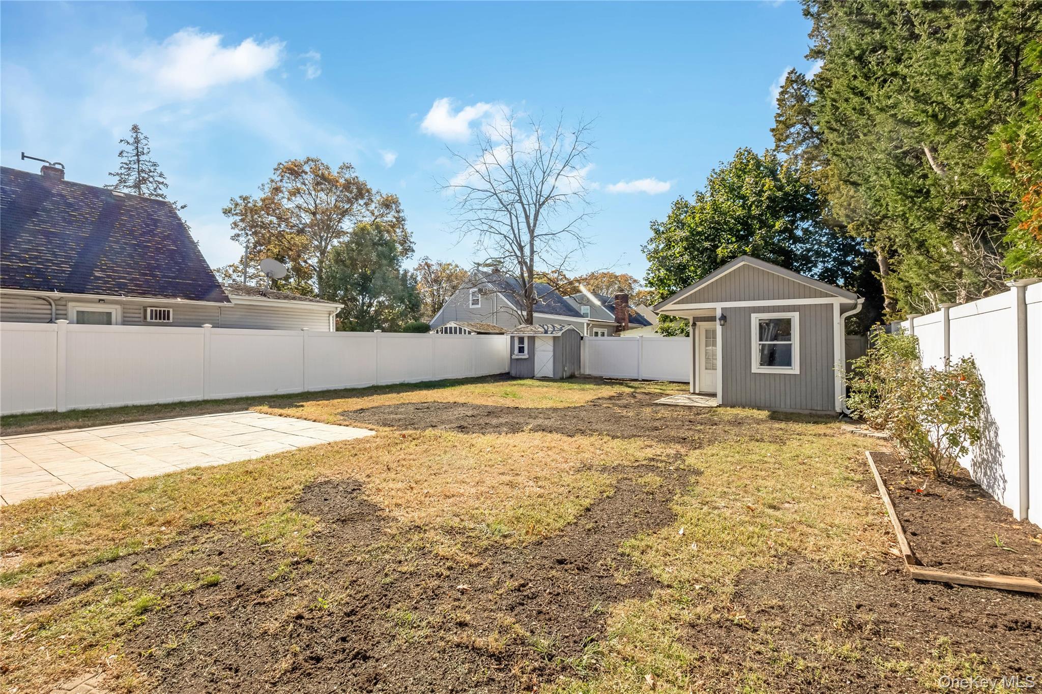 Single Family Carlls  Suffolk County, NY 11703, MLS-926386-23