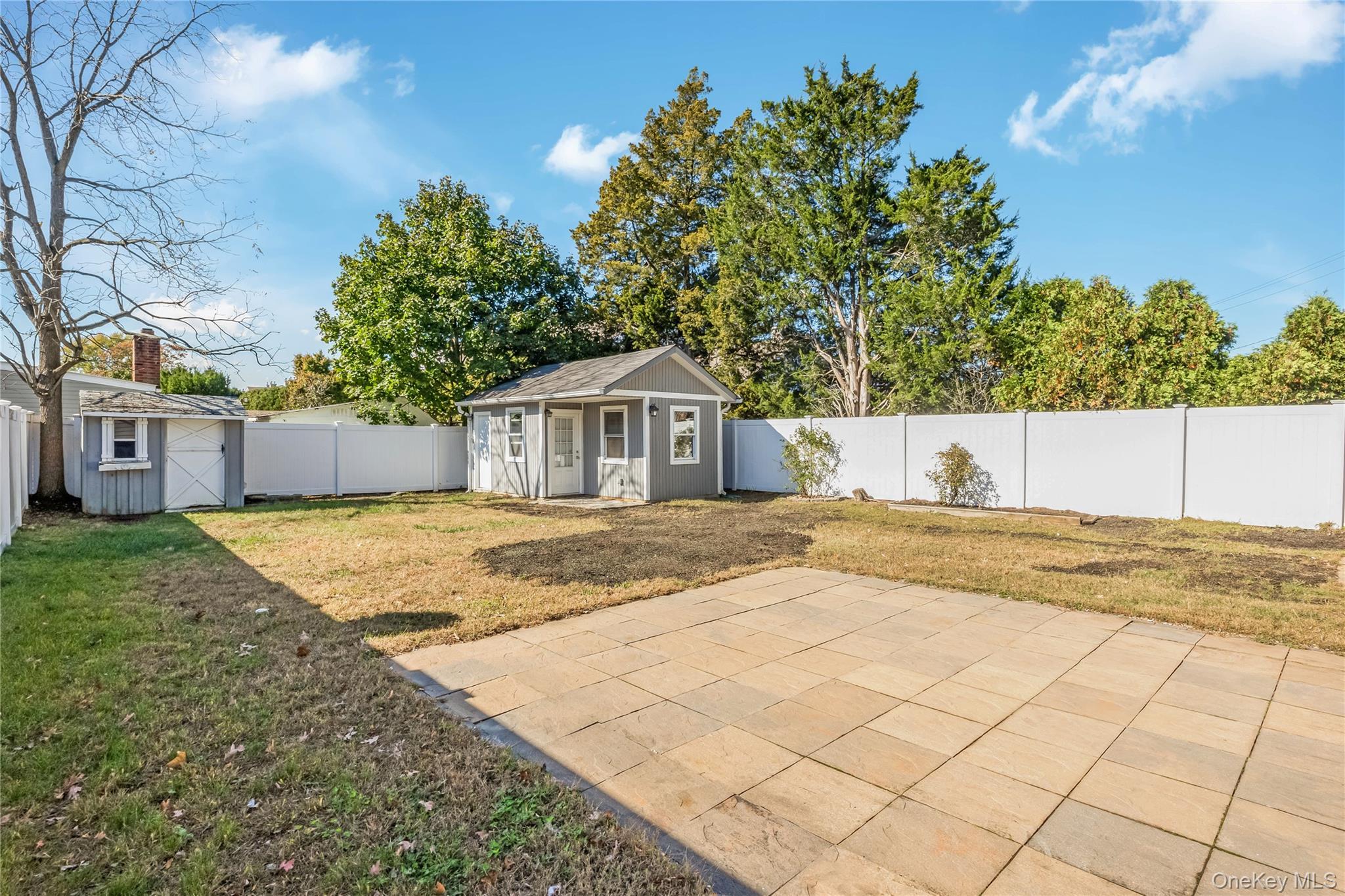 Single Family Carlls  Suffolk County, NY 11703, MLS-926386-24