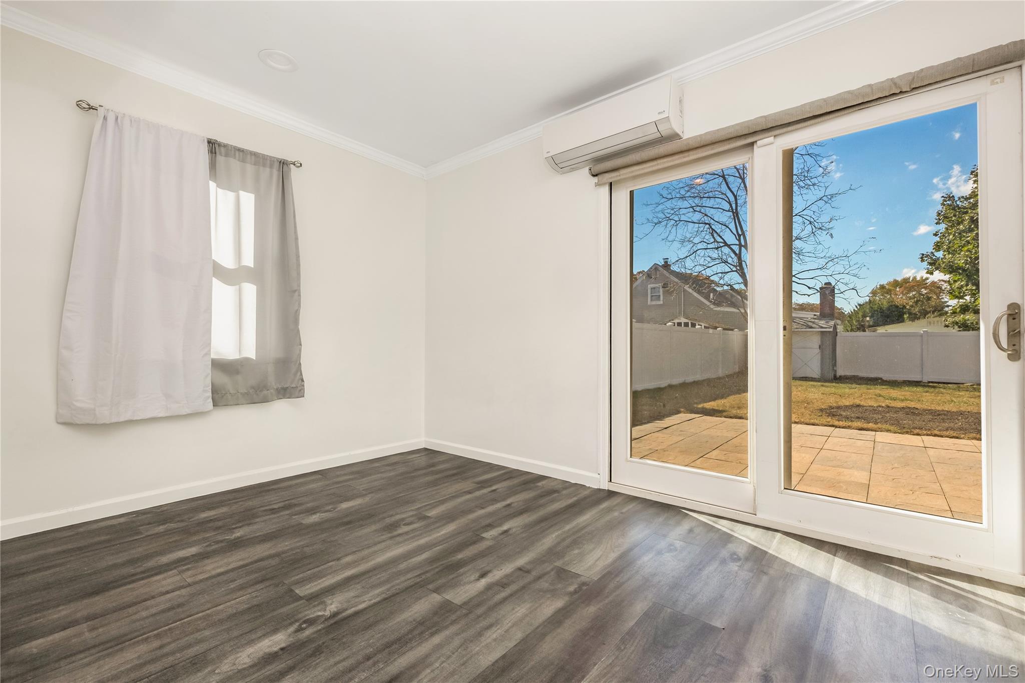 Single Family Carlls  Suffolk County, NY 11703, MLS-926386-9