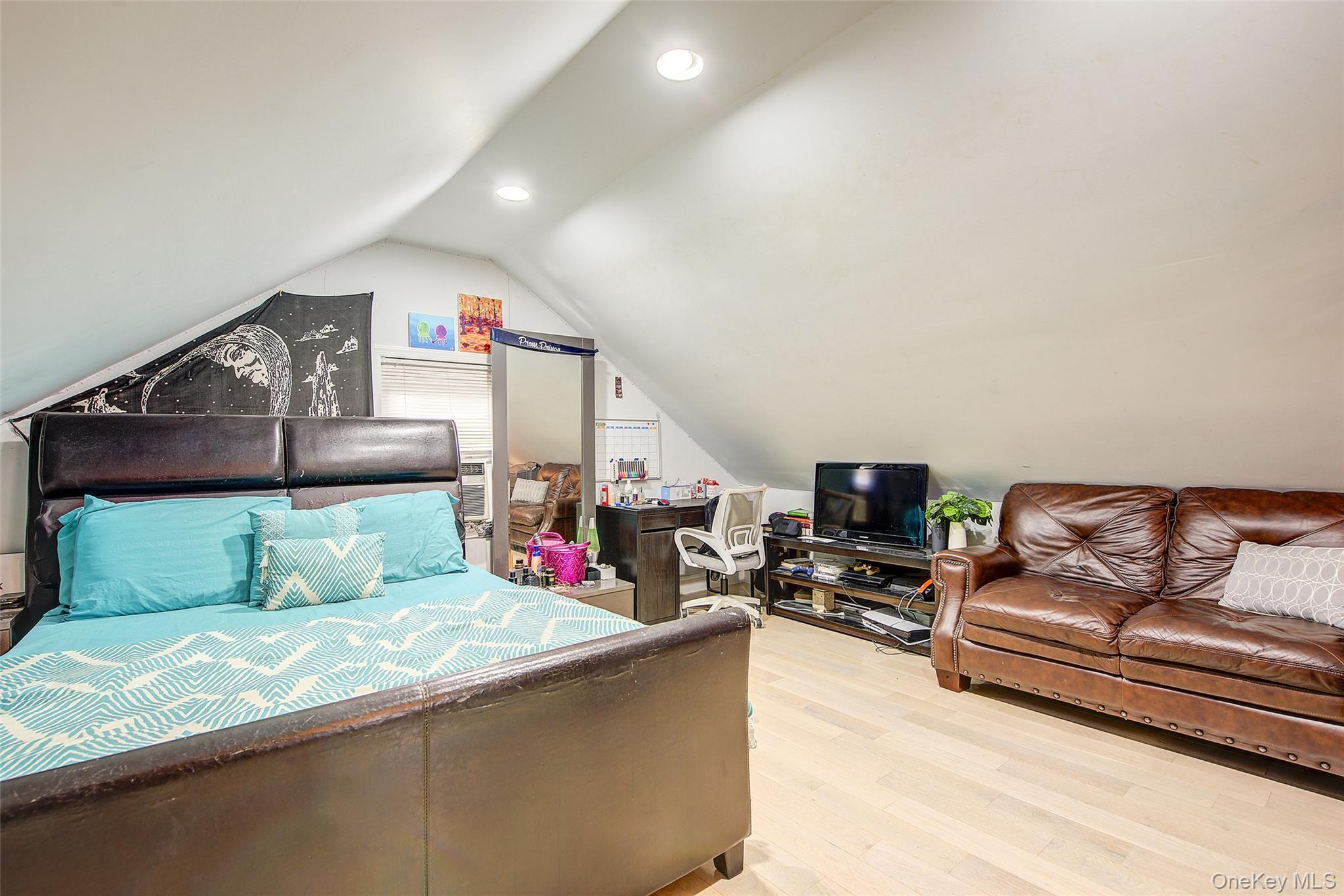 Single Family 114 Queens, NY 11412, MLS-926389-38