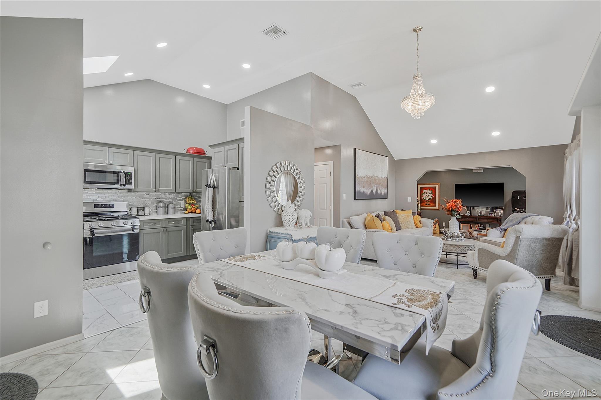 Single Family Edwin Suffolk County, NY 11706, MLS-926395-14