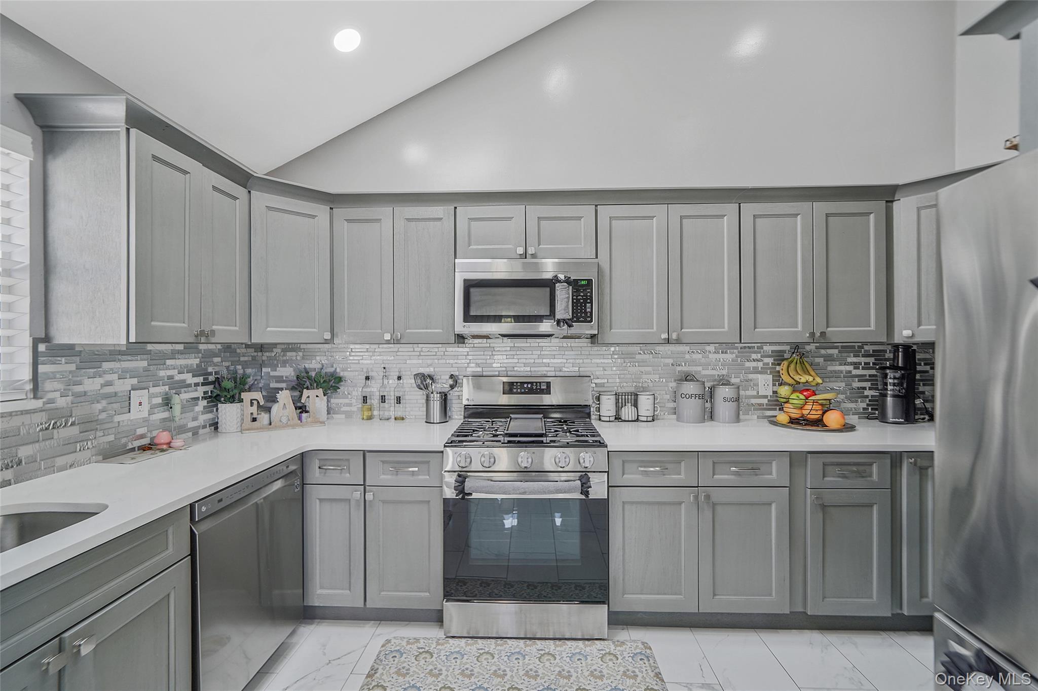 Single Family Edwin Suffolk County, NY 11706, MLS-926395-15