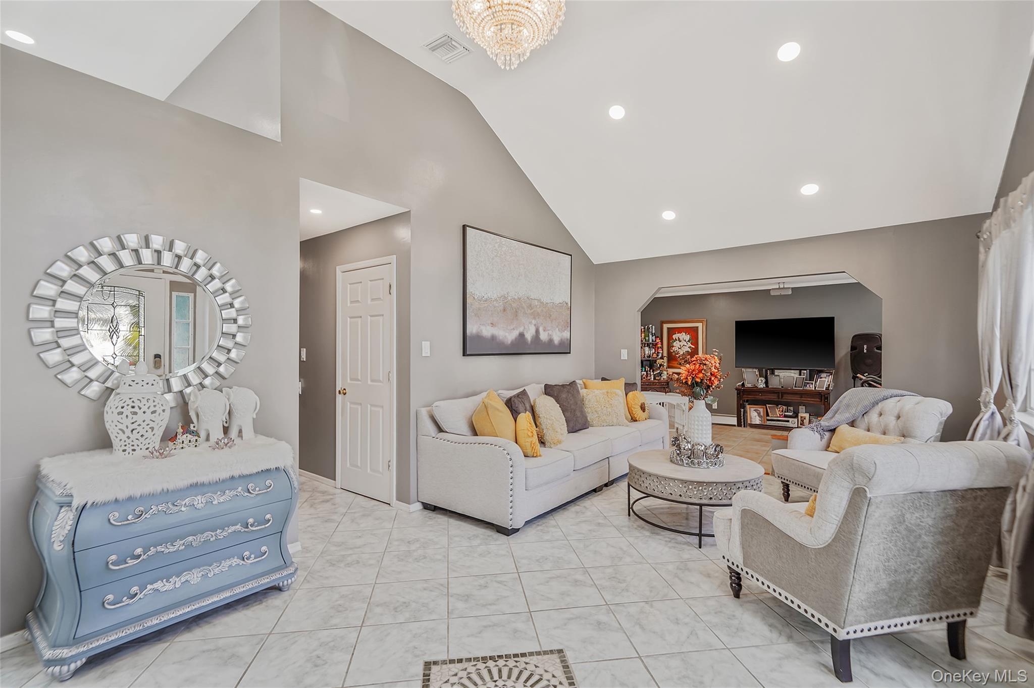 Single Family Edwin Suffolk County, NY 11706, MLS-926395-21