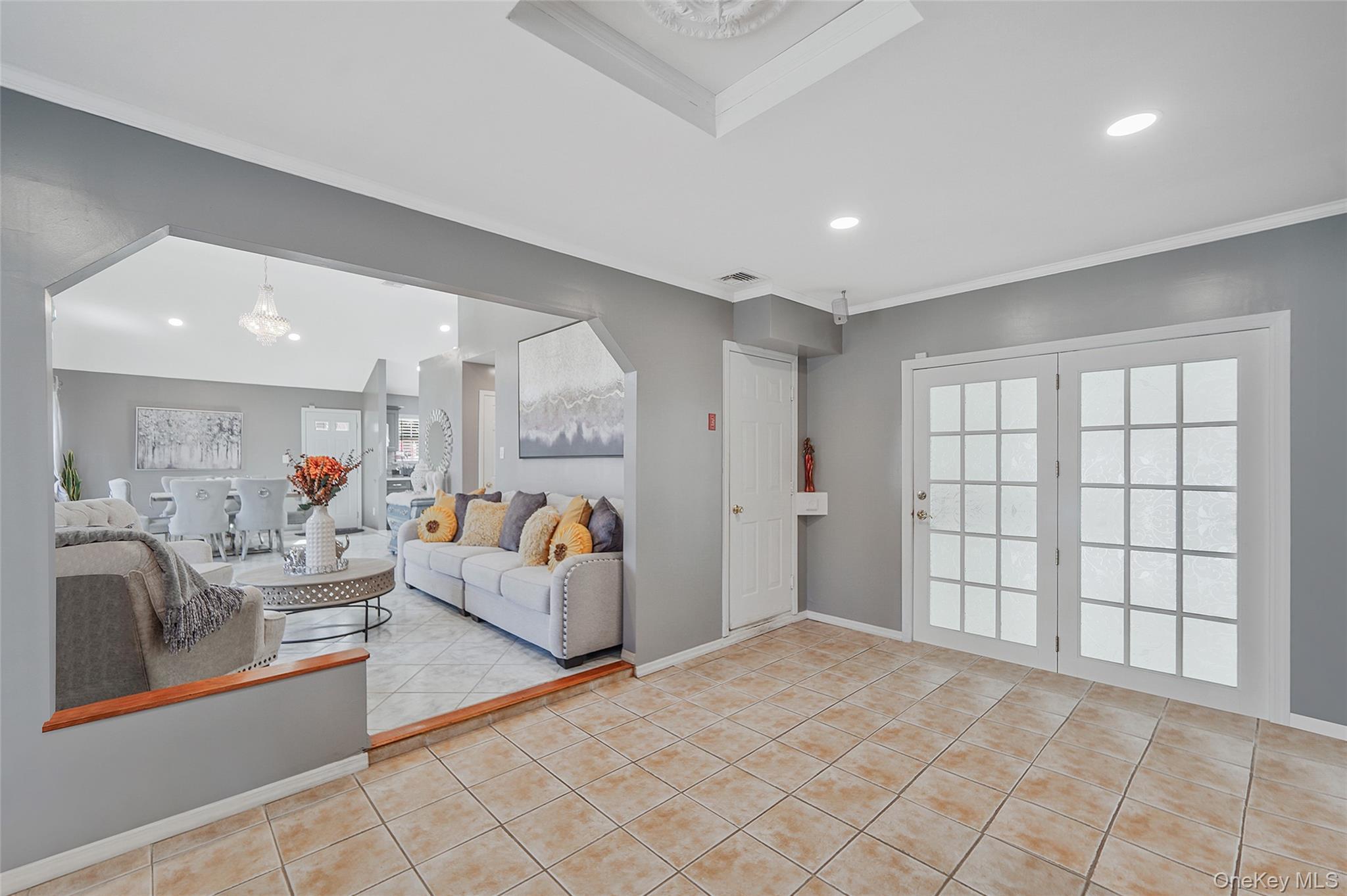 Single Family Edwin Suffolk County, NY 11706, MLS-926395-24