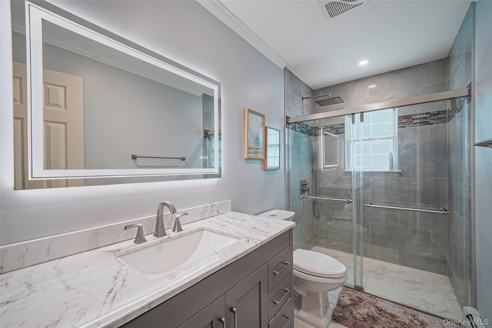 Single Family Edwin Suffolk County, NY 11706, MLS-926395-29