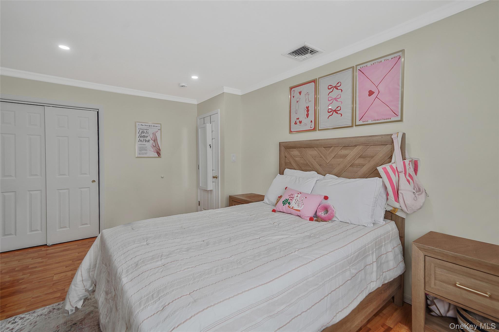 Single Family Edwin Suffolk County, NY 11706, MLS-926395-32