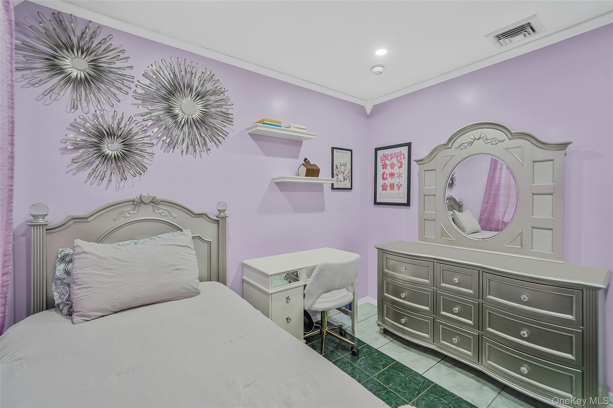 Single Family Edwin Suffolk County, NY 11706, MLS-926395-34