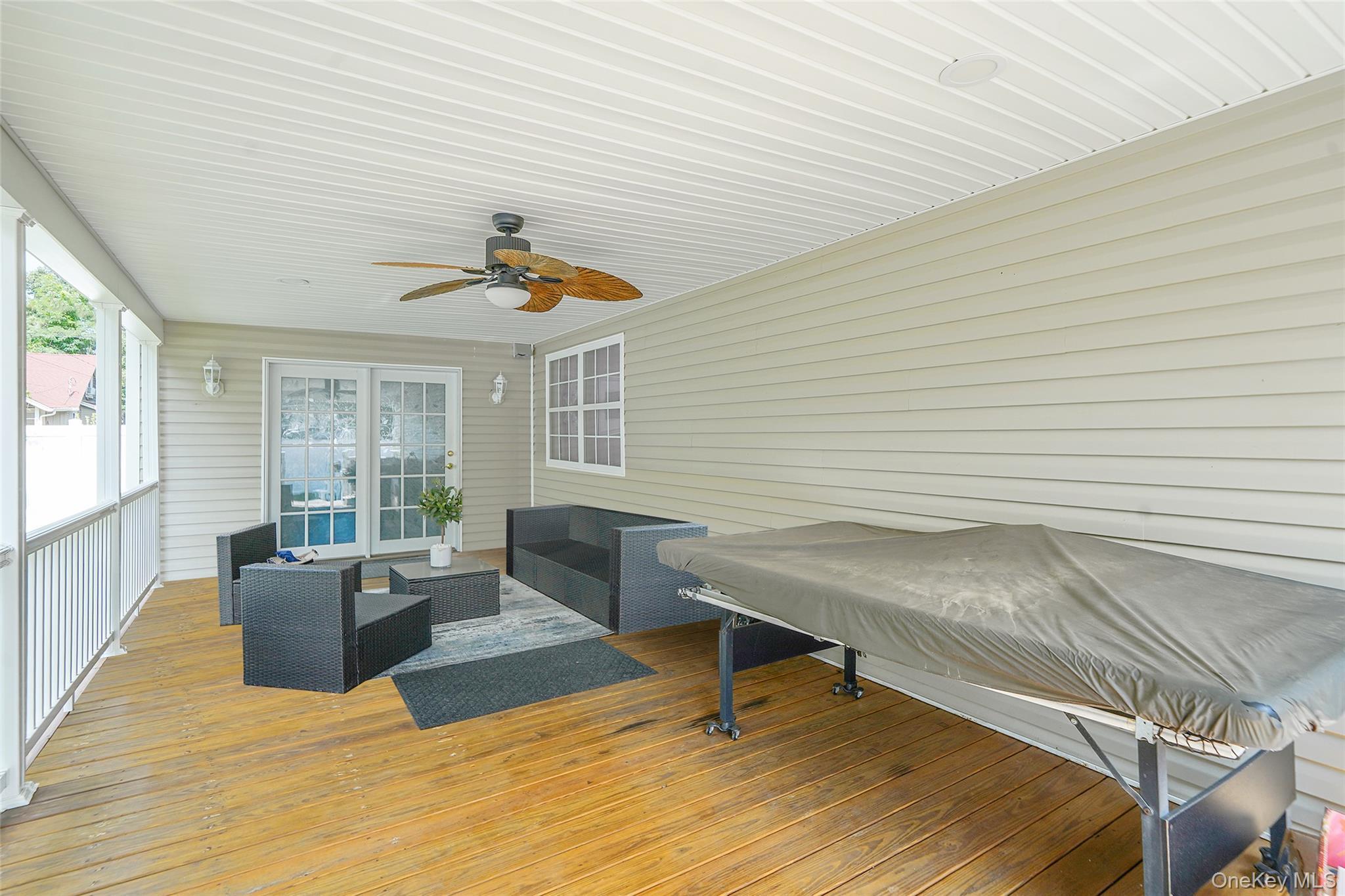 Single Family Edwin Suffolk County, NY 11706, MLS-926395-4