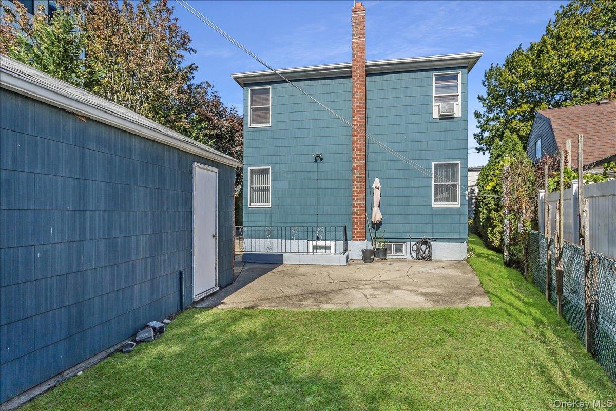 Single Family Roxy  Nassau County, NY 11563, MLS-926398-20