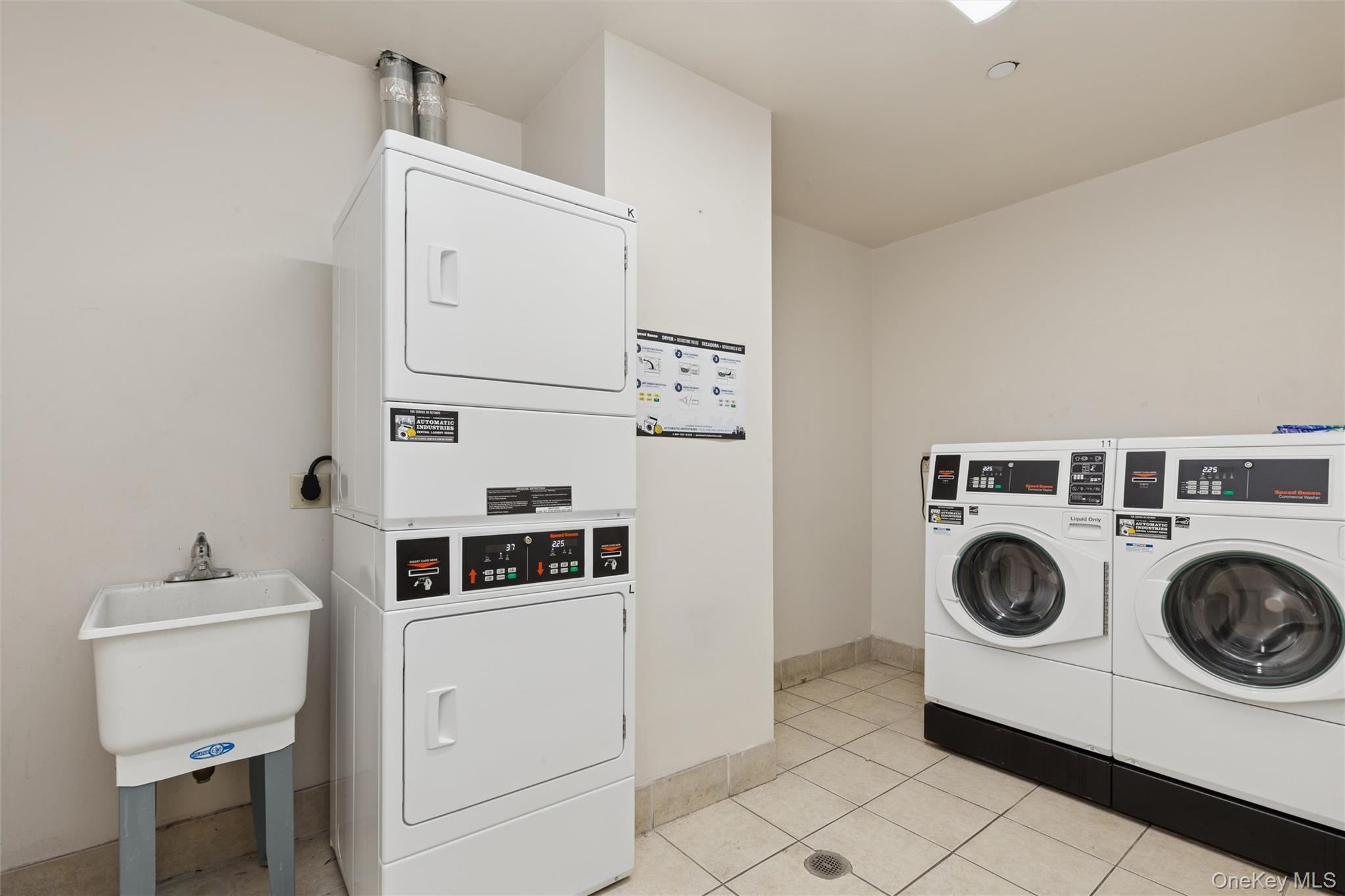 Condo Malcolm X (the Lenox)  Manhattan, NY 10027, MLS-926402-16