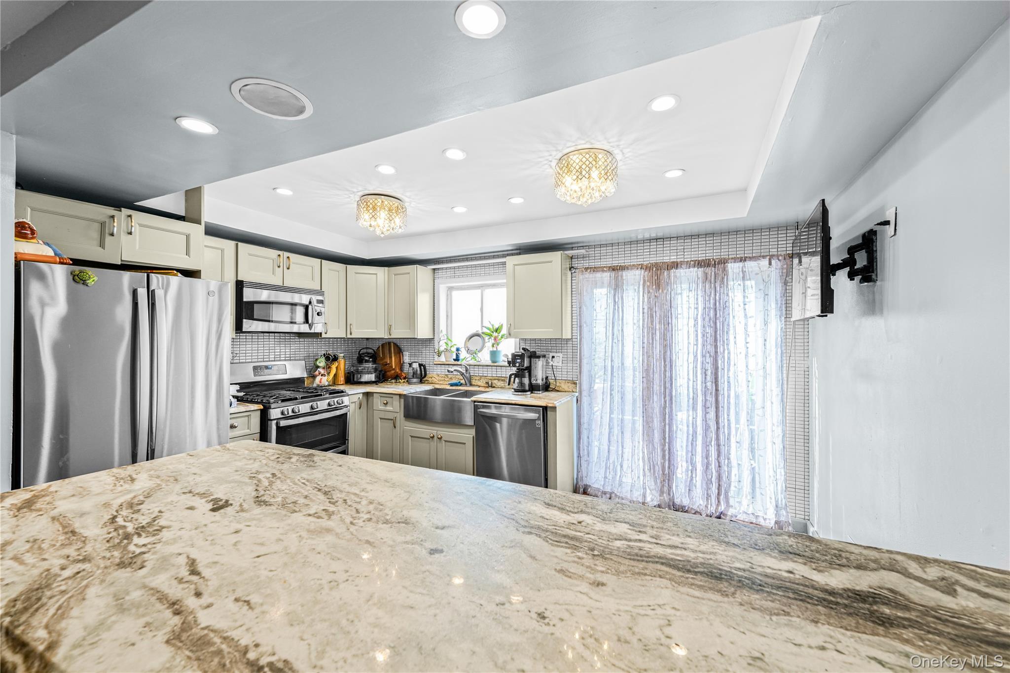 Single Family Deirdre  Staten Island, NY 10304, MLS-926417-3