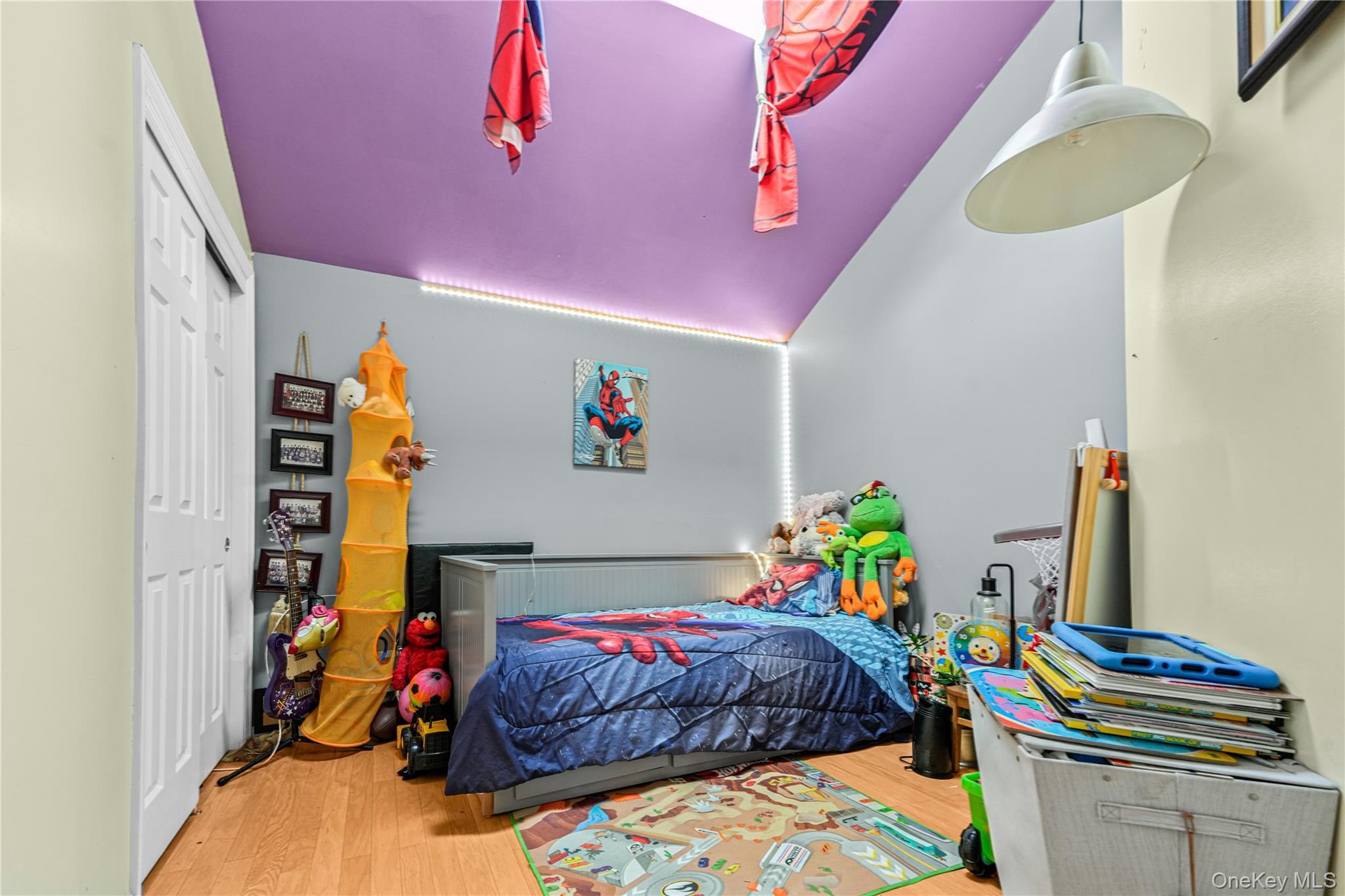 Single Family Deirdre  Staten Island, NY 10304, MLS-926417-6