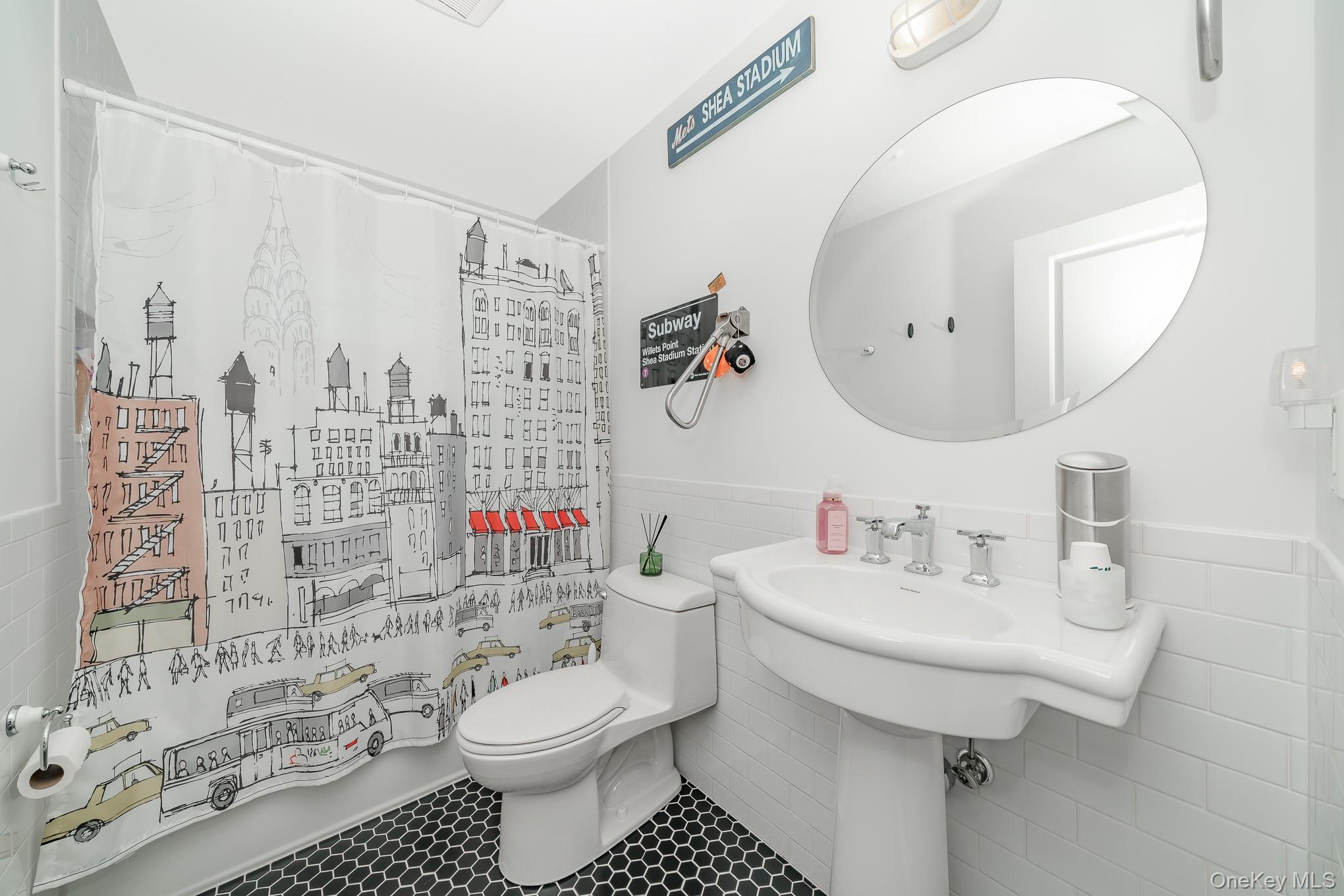 Single Family East Nassau County, NY 11040, MLS-926423-21