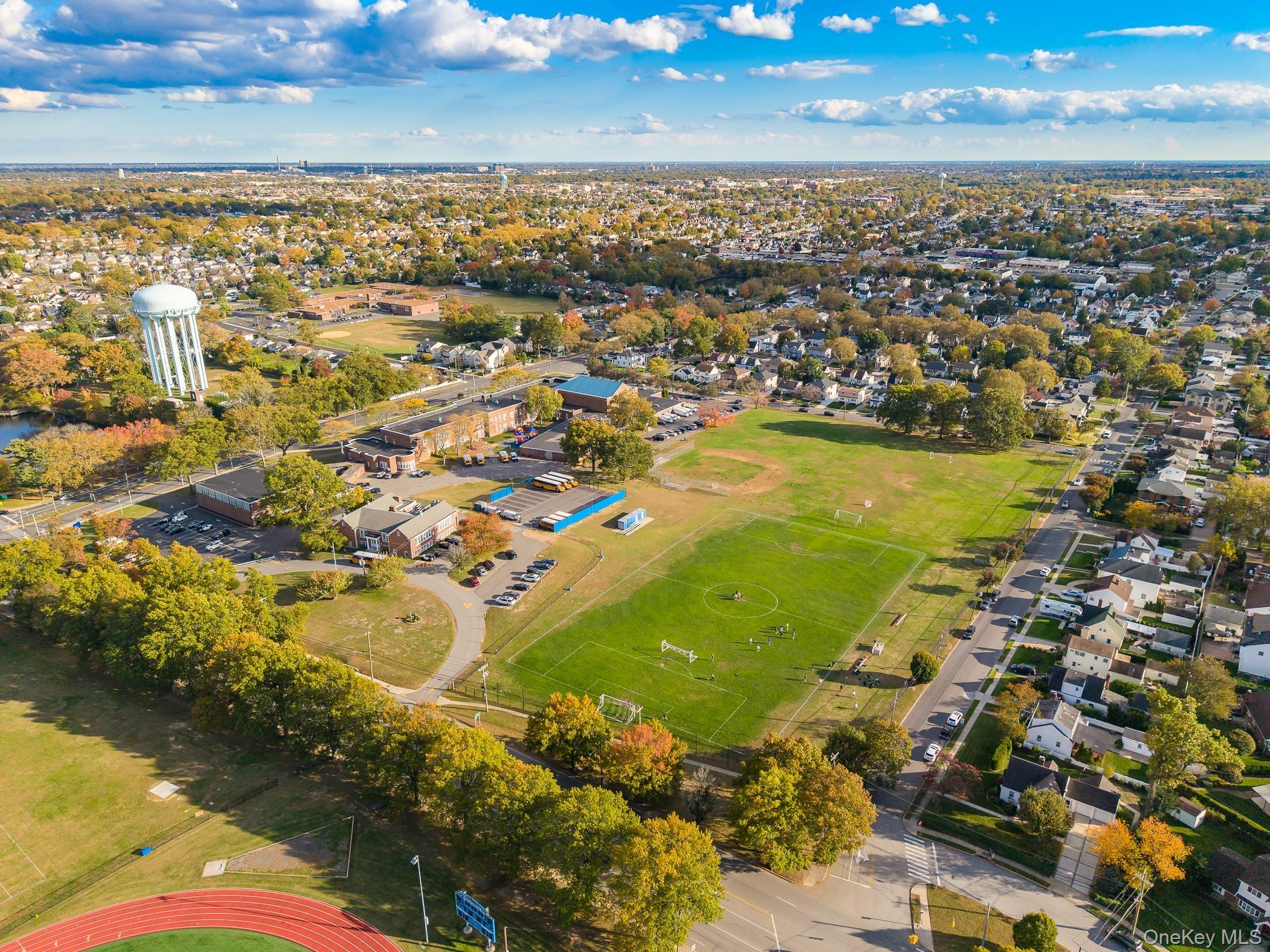 Single Family East Nassau County, NY 11040, MLS-926423-29