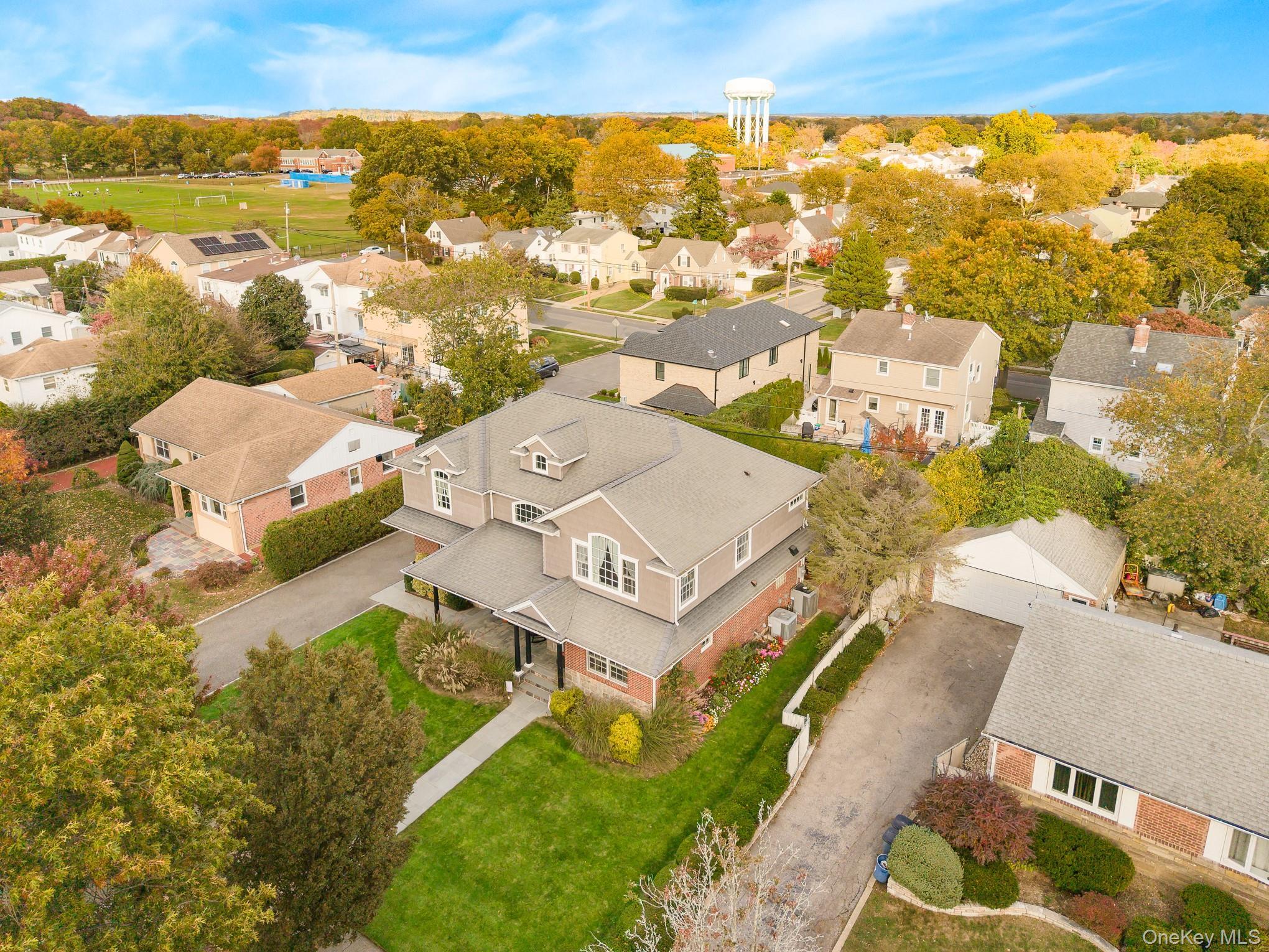 Single Family East Nassau County, NY 11040, MLS-926423-32