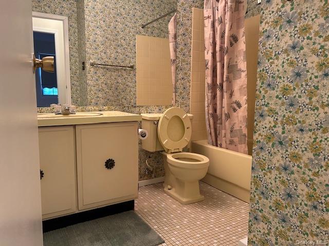 Single Family Westmoylan Suffolk County, NY 11727, MLS-926429-9