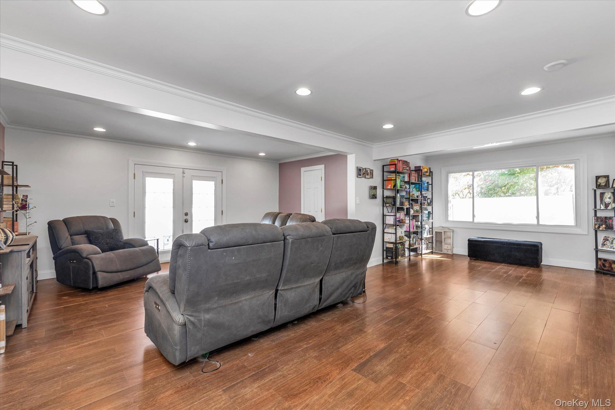 Single Family Carpenter  Nassau County, NY 11572, MLS-926433-4