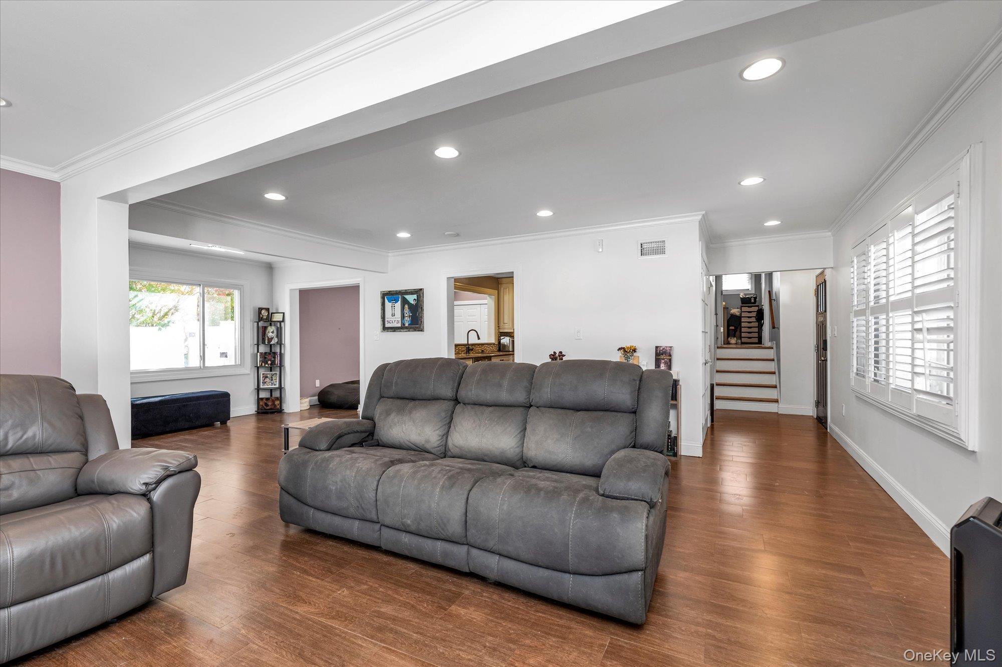 Single Family Carpenter  Nassau County, NY 11572, MLS-926433-6