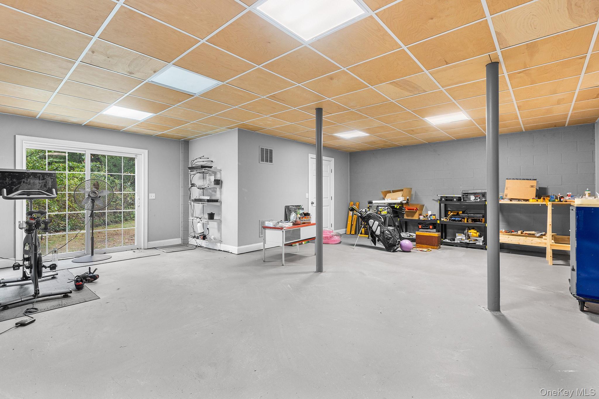 Single Family Eastview  Dutchess County, NY 12571, MLS-926442-35