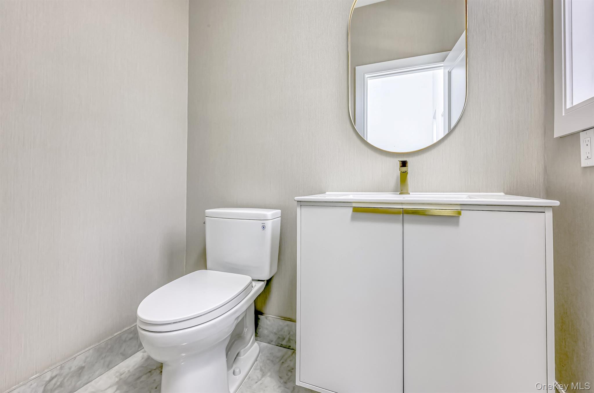 Condo Silverwood  Rockland County, NY 10901, MLS-926445-10