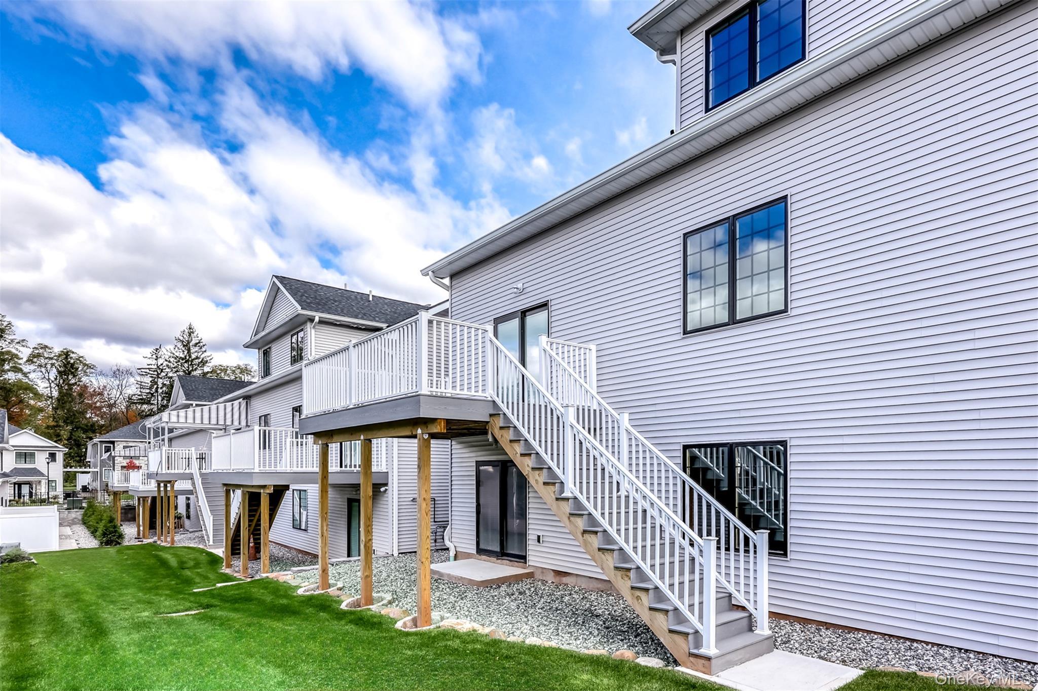 Condo Silverwood  Rockland County, NY 10901, MLS-926445-21