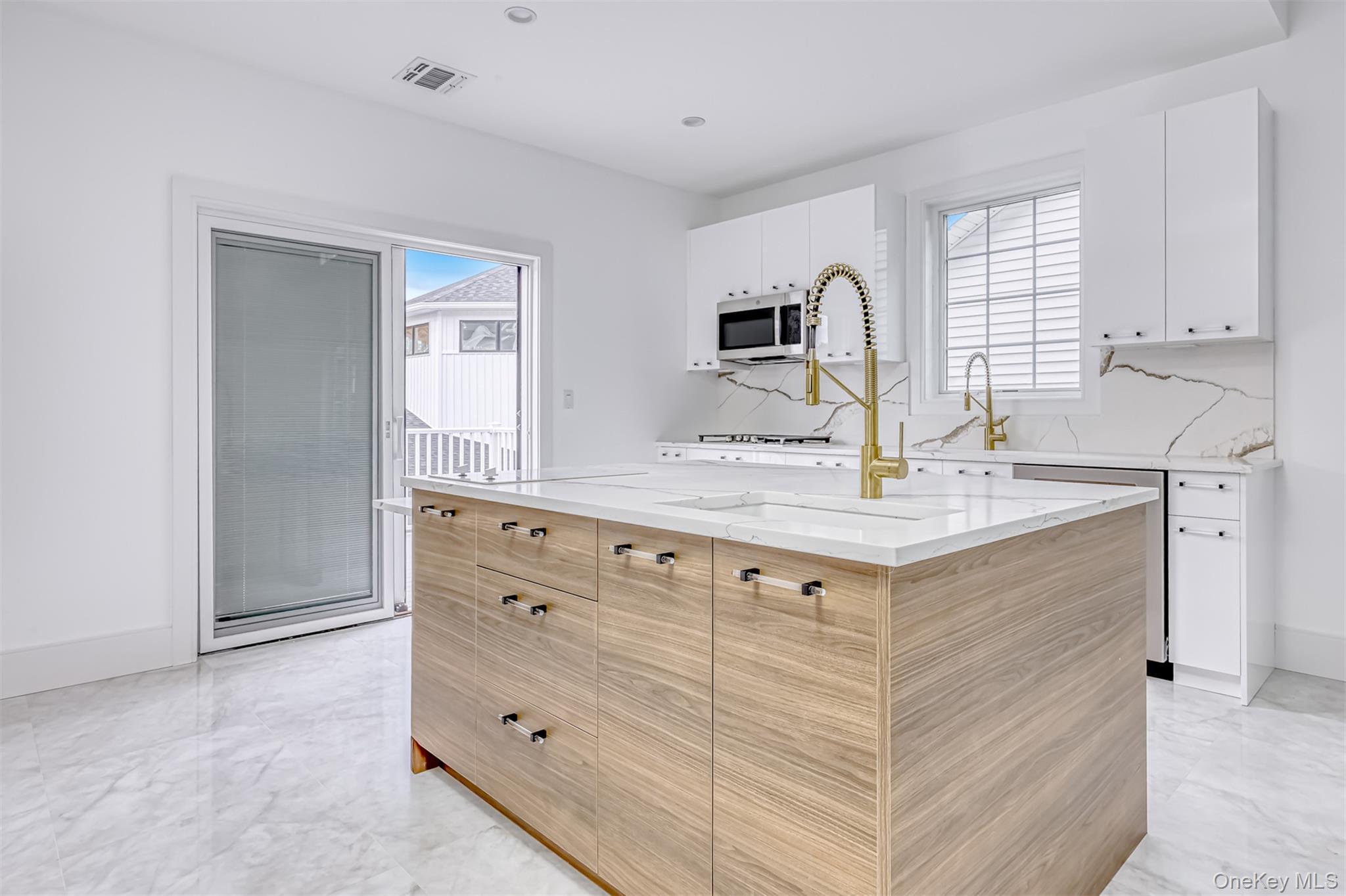 Condo Silverwood  Rockland County, NY 10901, MLS-926445-7