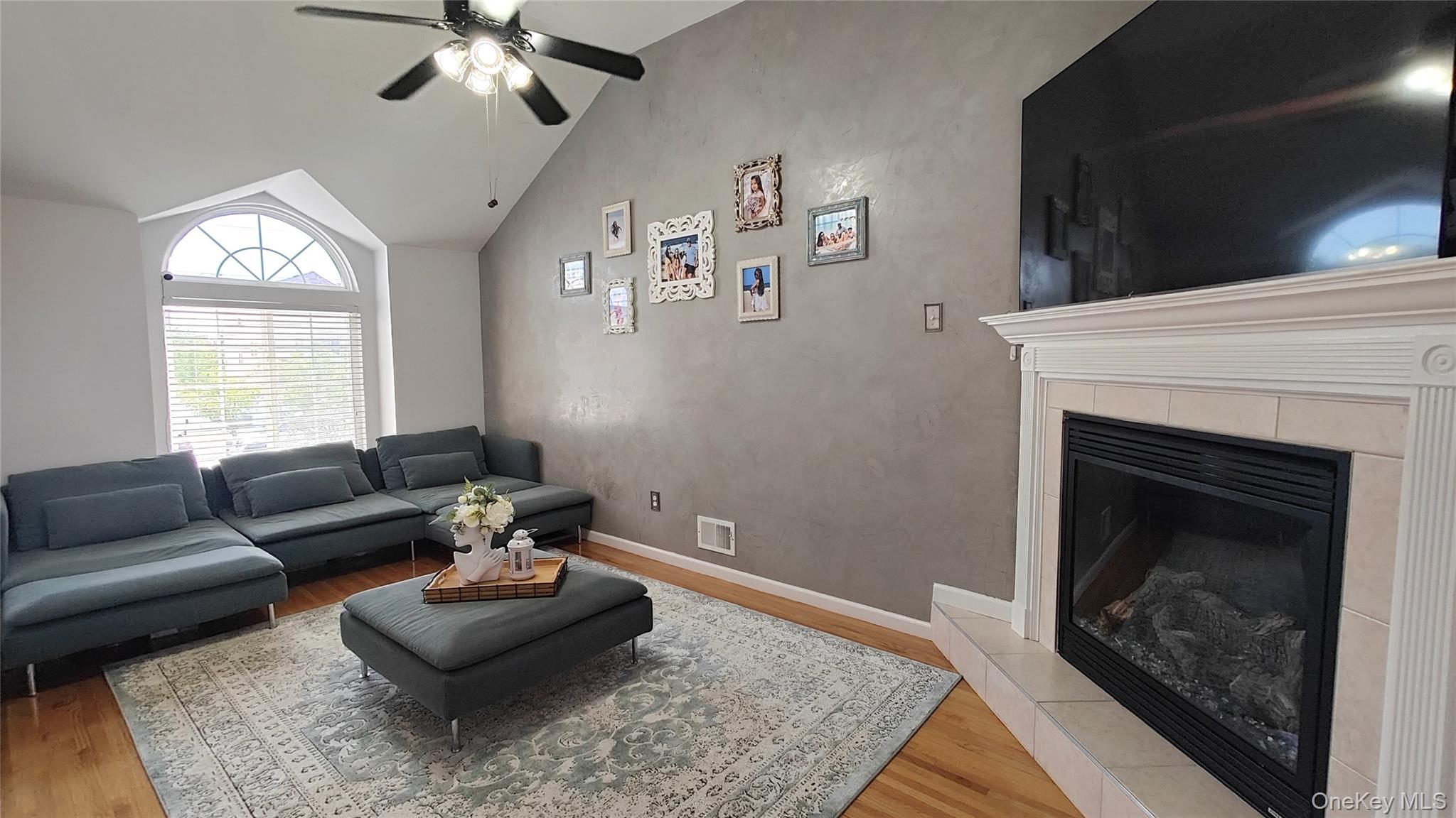 Single Family Churchill Staten Island, NY 10309, MLS-926446-11